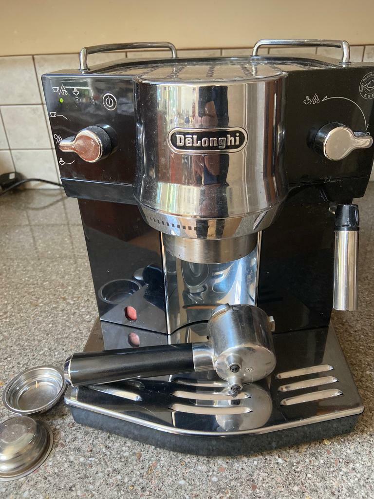 Delonghi coffee machine in Worcester Park, London Gumtree