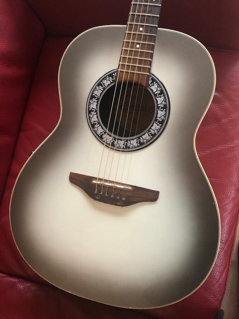 Encore ENC2 ElectroAcoustic Bowl Back Guitar in Excellent Condition