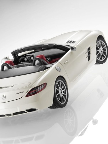 稀少 京商 Mercedes-Benz SLS AMG ホワイト ボディセット 稀少 京商 Mercedes-Benz SLS AMG ホワイト ボディセット Amazon