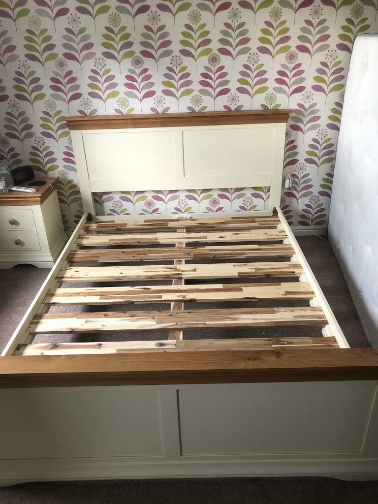 Oak furniture land bedroom set immaculate confition in Billingham