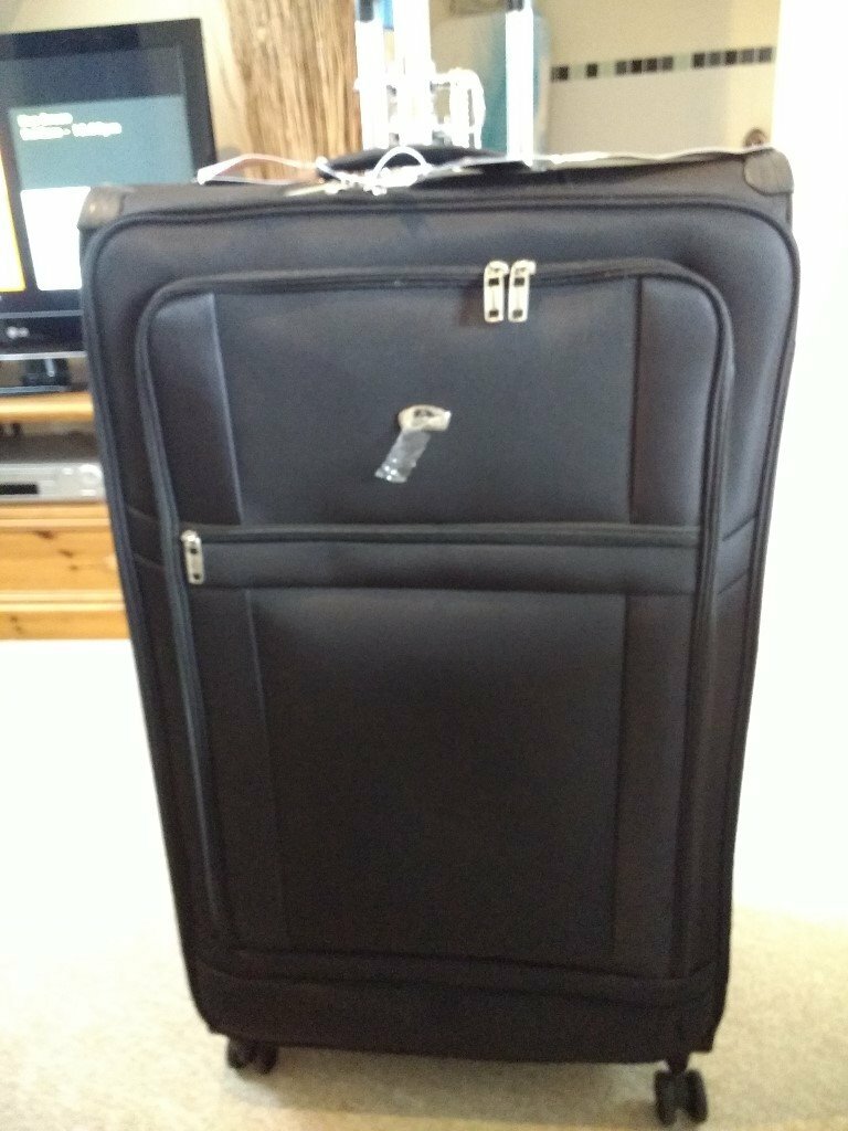 NEW Super Lightweight Suitcase, 32” Extra Large, BOXED in Frome