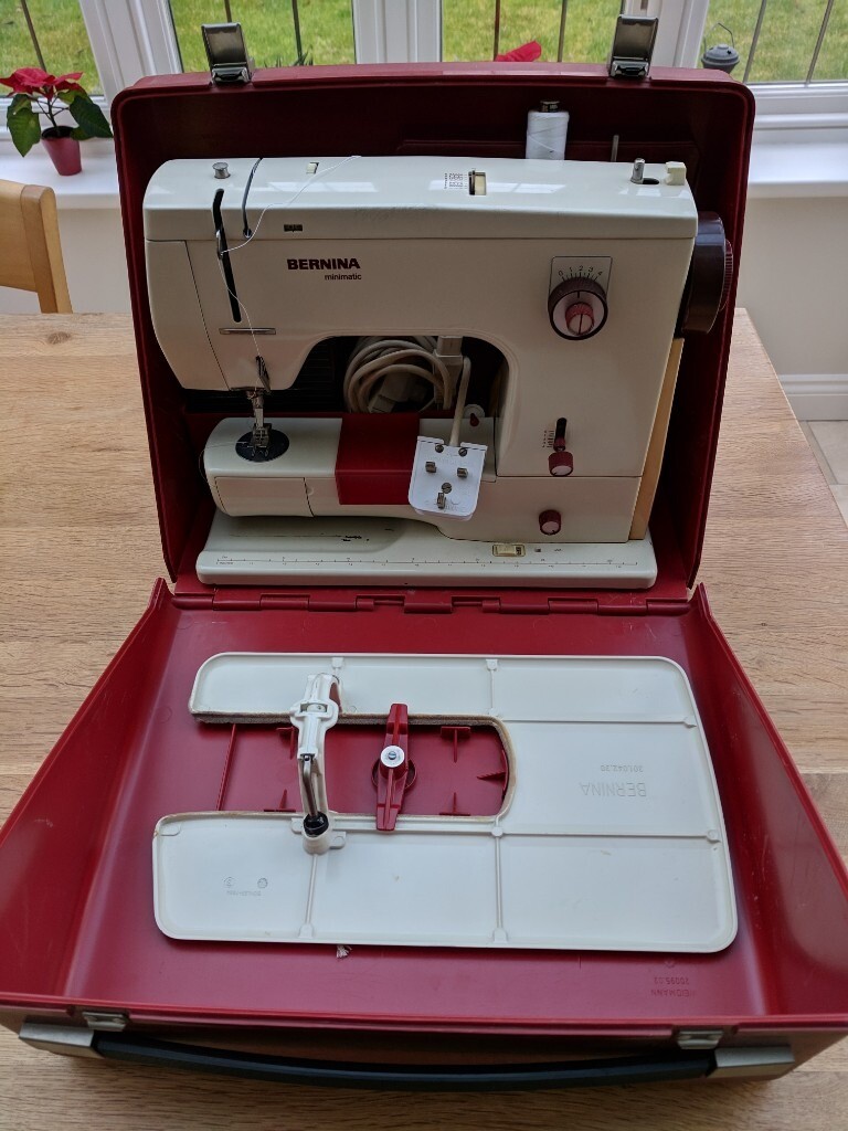 Bernina 807 Sewing Machine excellent condition in Cambridge