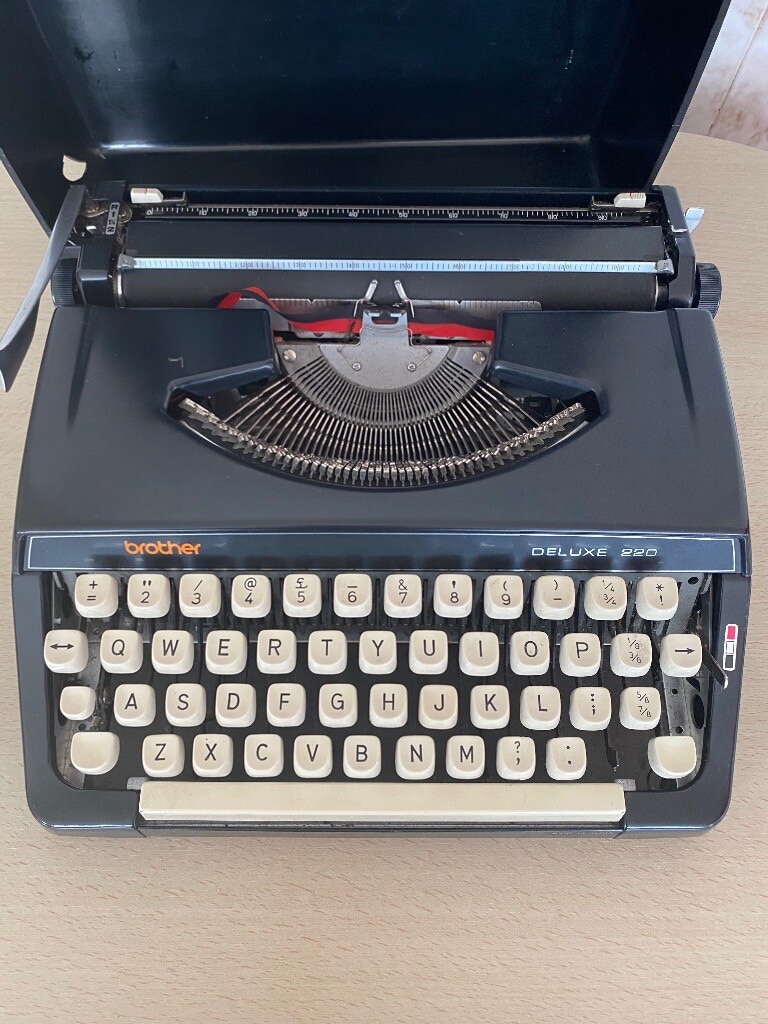 Brother deluxe 220 Typewriter in Stanningley, West Yorkshire Gumtree