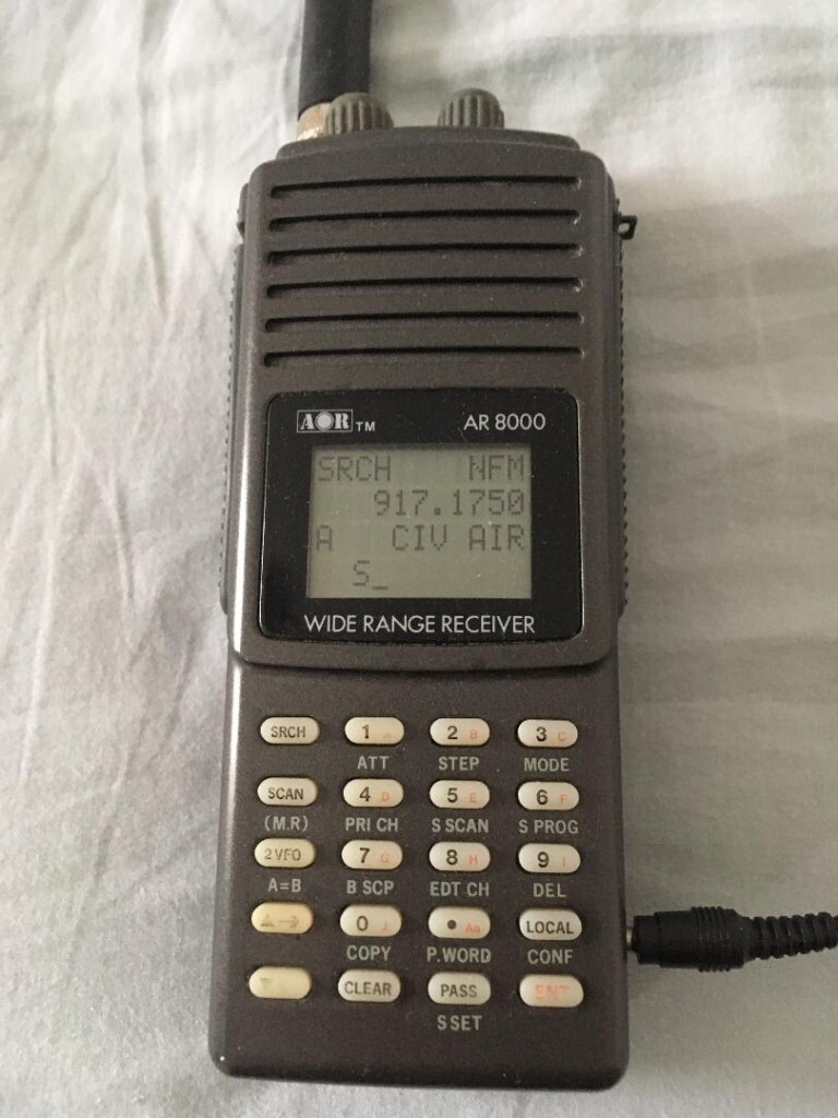 AOR AR8000 WIDE BAND RADIO SCANNER CB HAM RADIO AIR BAND ECT in