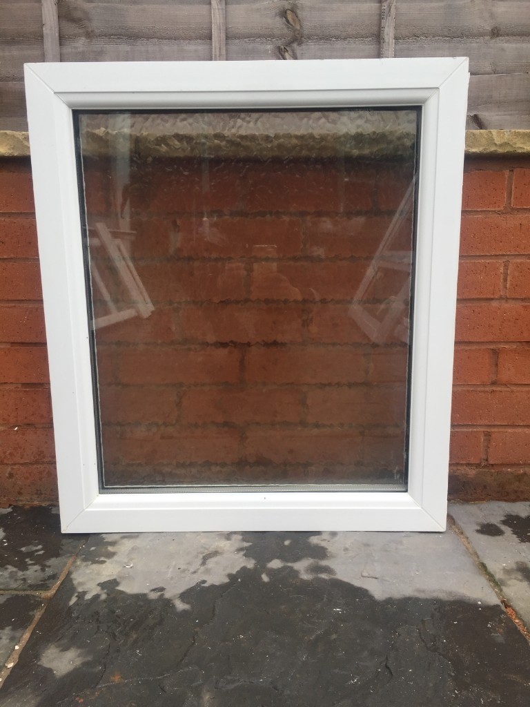UPVC DOUBLE GLAZED BATHROOM WINDOW OBSCURE GLASS 63cm W 75cm H can
