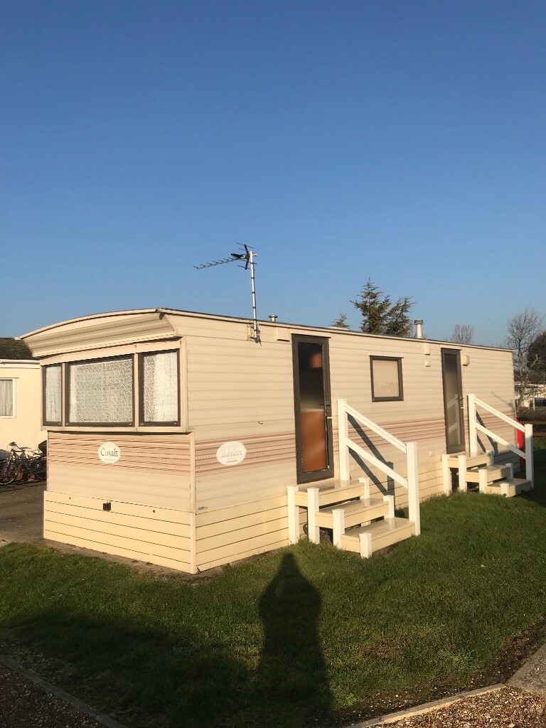 Mobile home, static caravan, for rent in Leysdown, Isle of Sheppey, Kent £400pcm in Sheerness