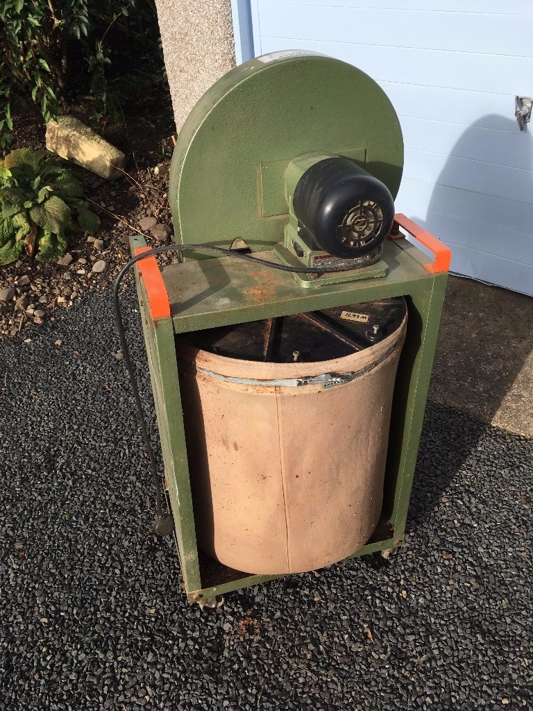 De Walt DW 30 dust extractor for lathe in Kelso, Scottish Borders