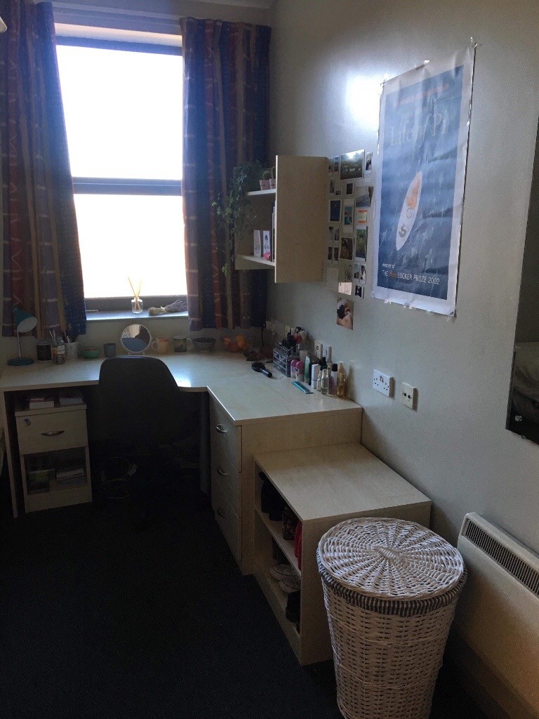 UWE students only ensuite room in Marketgate to rent, close to town
