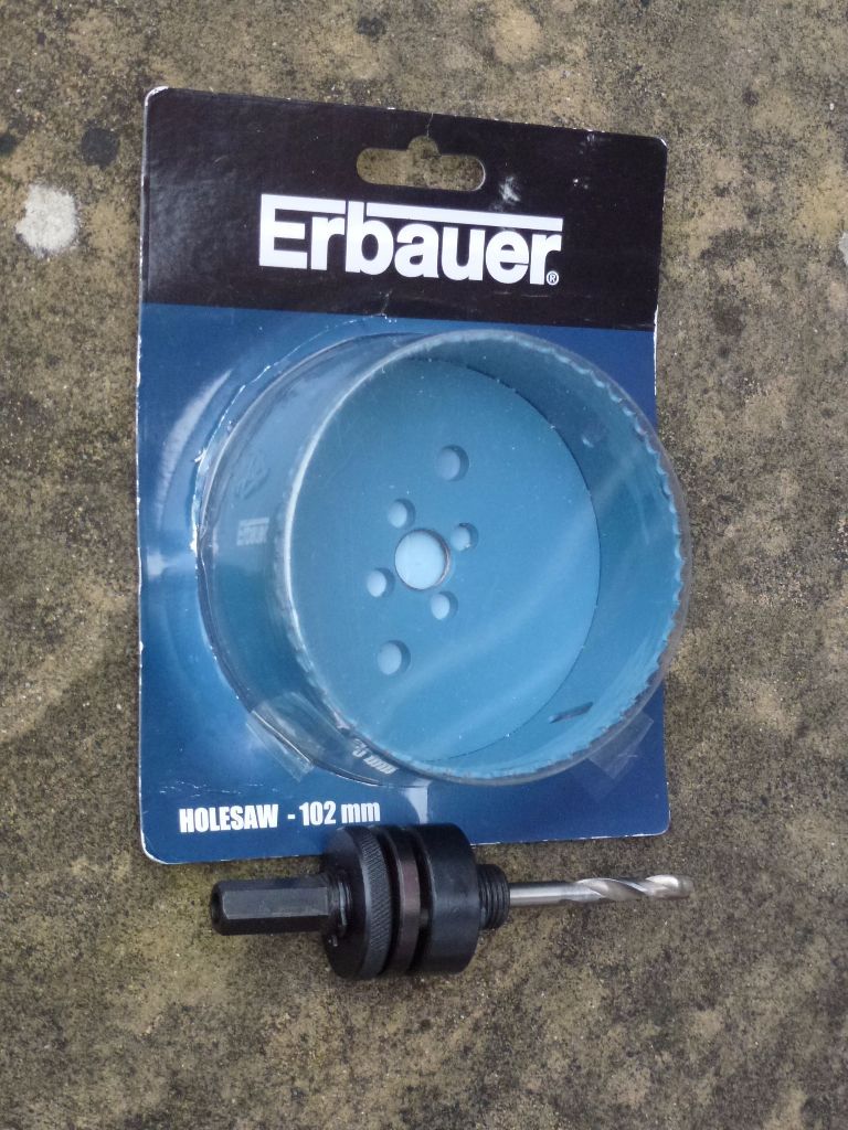 Erbauer BiMetal Holesaw 102mm and Hole Saw Arbor 11mm in Leamington