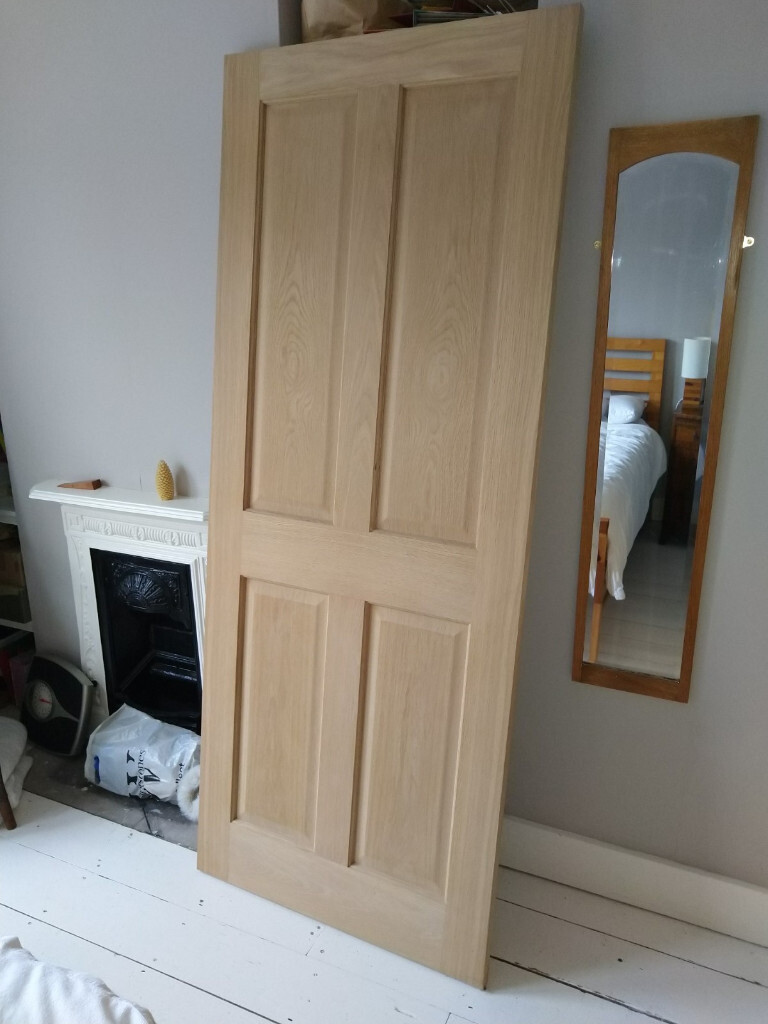 Internal door (new / unused). 4panel victorian style. Oak veneer. 2032