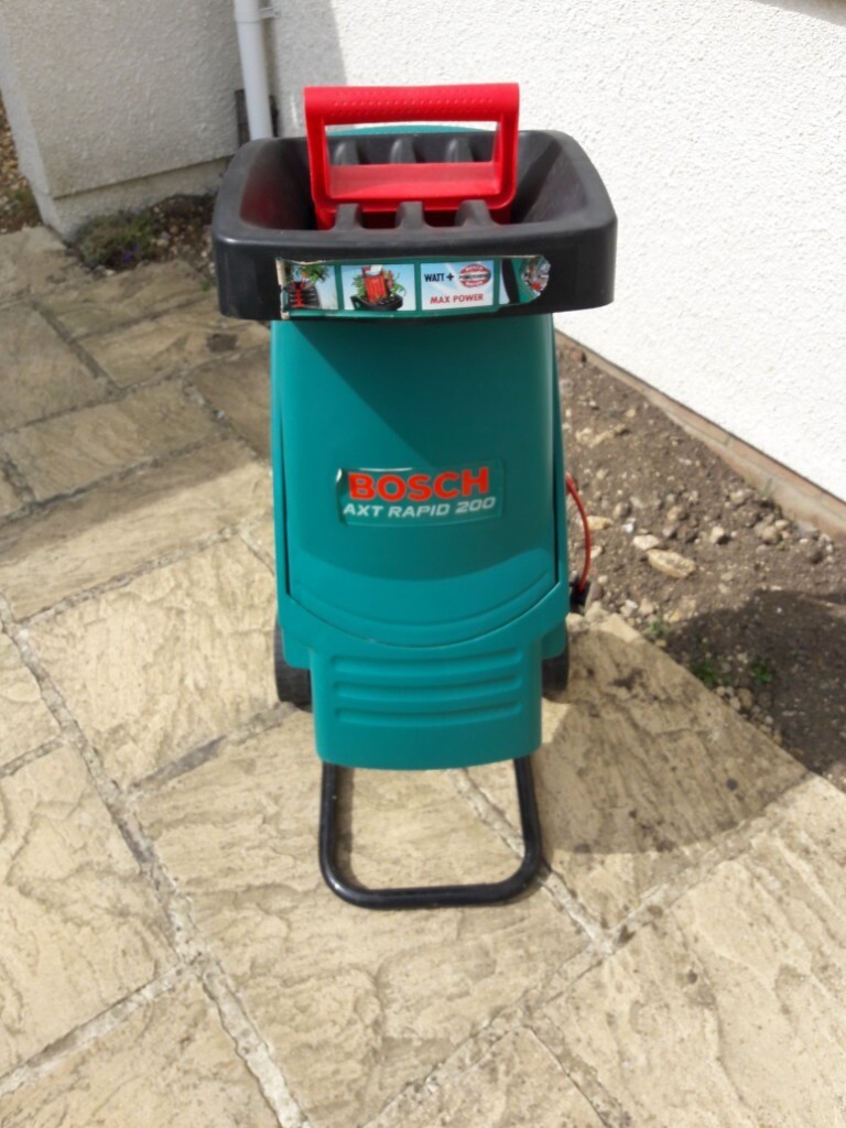 Bosch AXT Rapid 200 Garden Shredder / Mulch maker in Purton