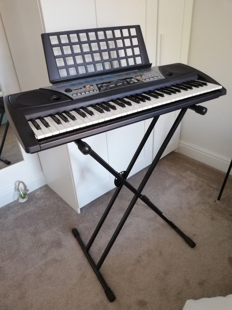 Yamaha PSR175 Keyboard Bundle With Stand, Adaptor, Music Stand & 3