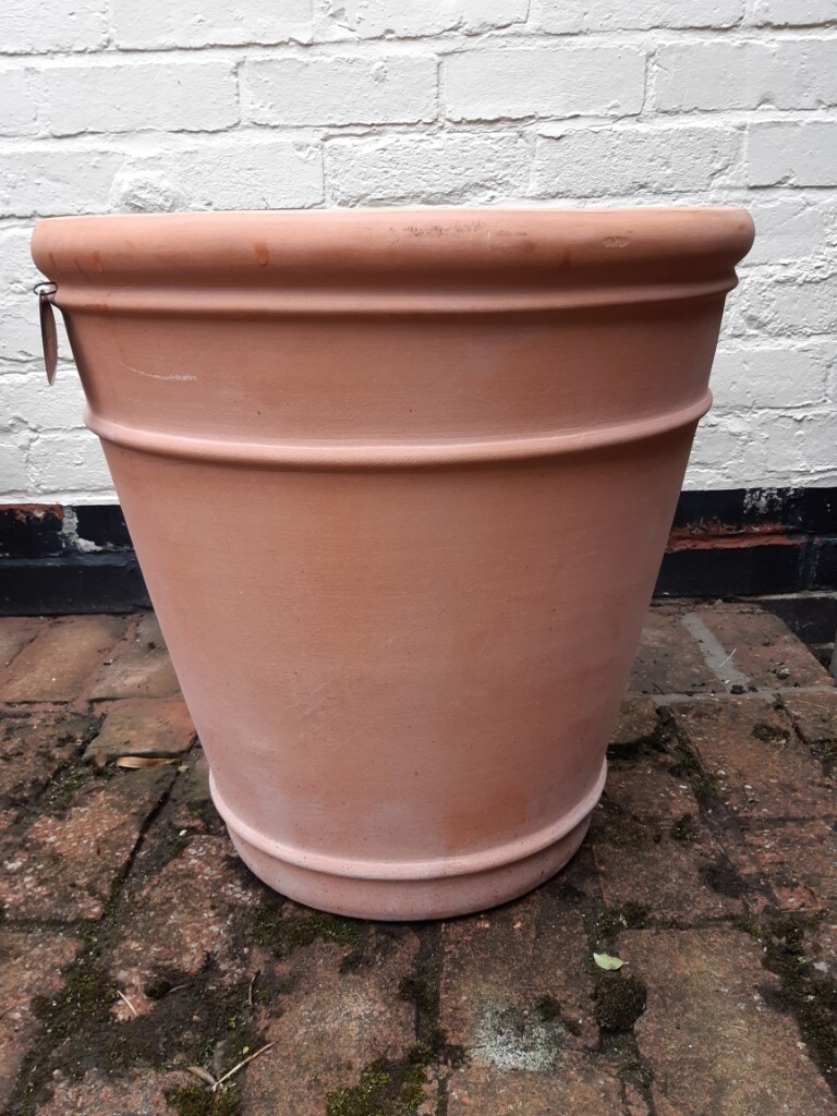 Brand New Large Frost Proof Terracotta Pot (50 cm x 49 cm diameter
