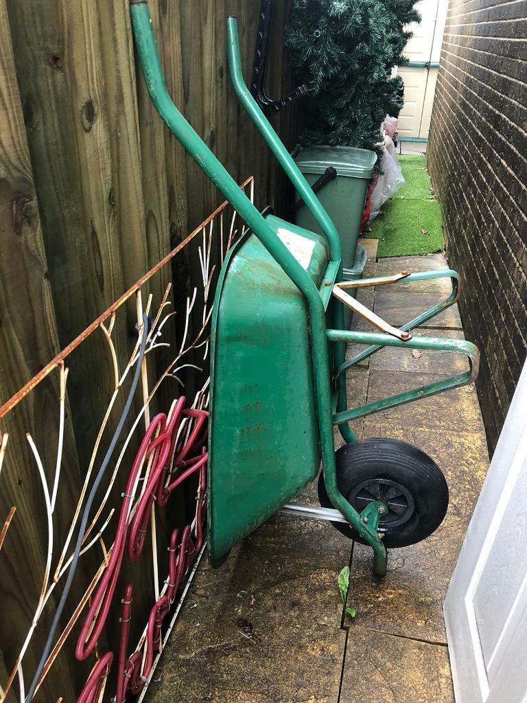 Heavy duty wheelbarrow (pump up tyre). in Tonyrefail, Rhondda Cynon