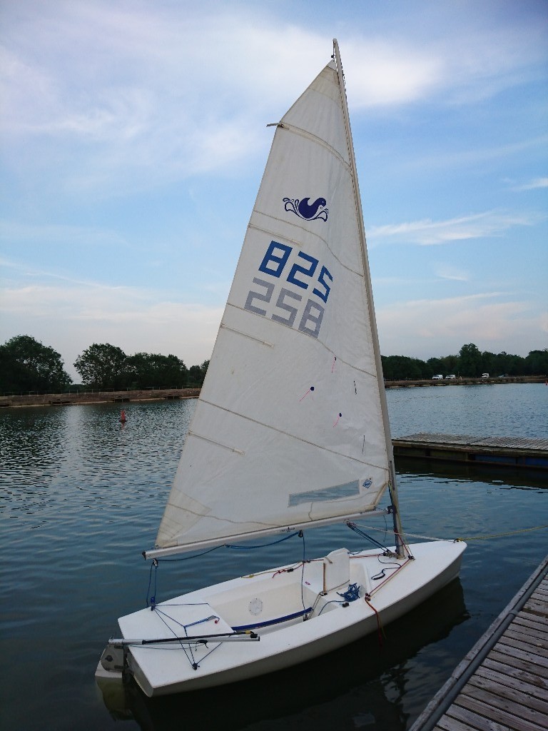 Splash Sailing Dinghy with launch trolley nice condition in