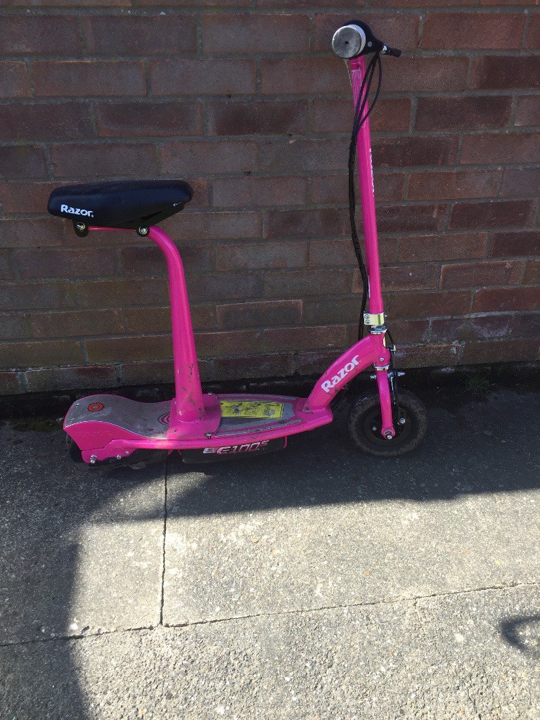 Girls Razor E100s electric scooter in Hessle, East Yorkshire Gumtree
