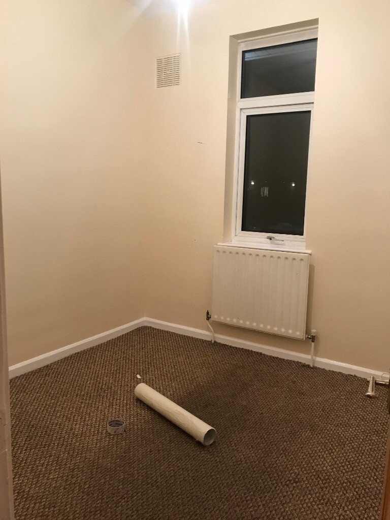 2 Bedroom Flat Available To Rent In Manor Park 1325pcm In Ilford London Gumtree