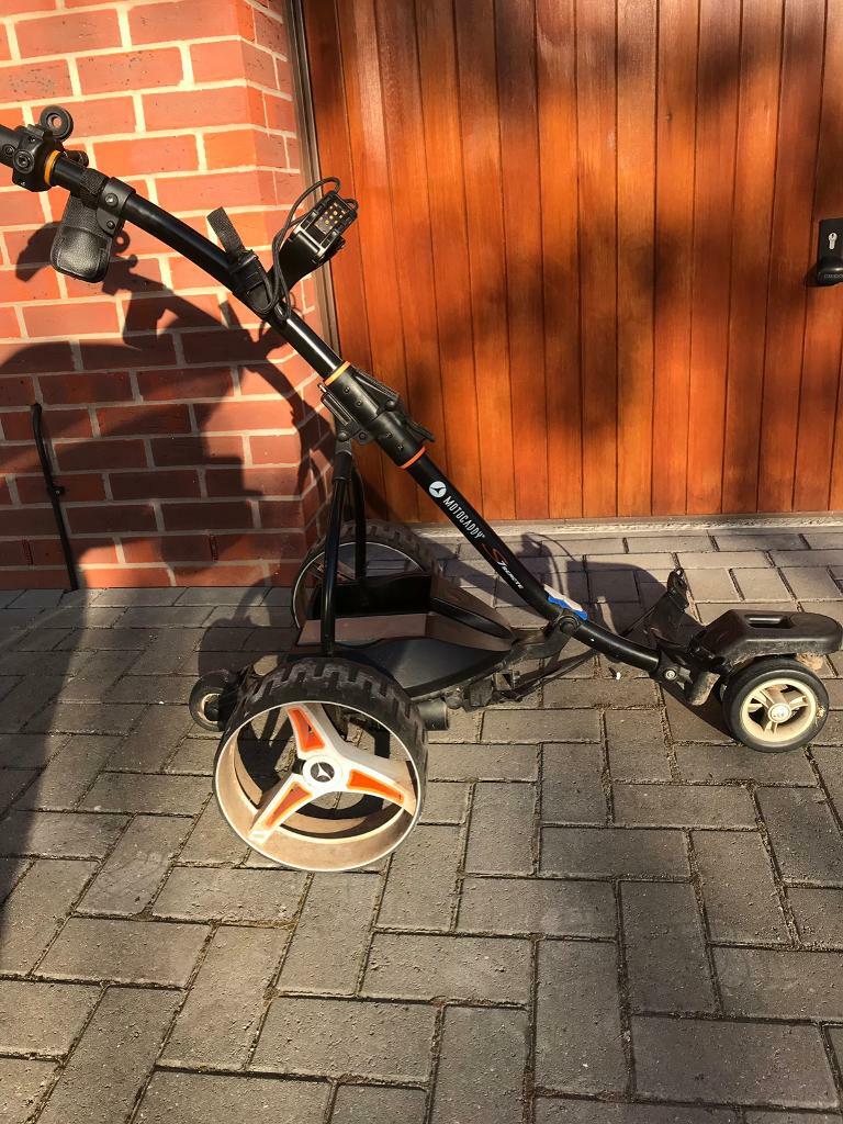 Motocaddy s7 remote control golf trolley in Havant, Hampshire Gumtree