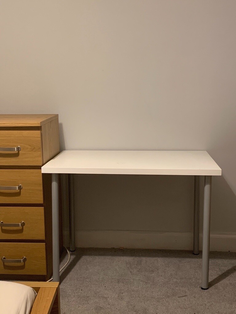White IKEA desk in Edinburgh Gumtree