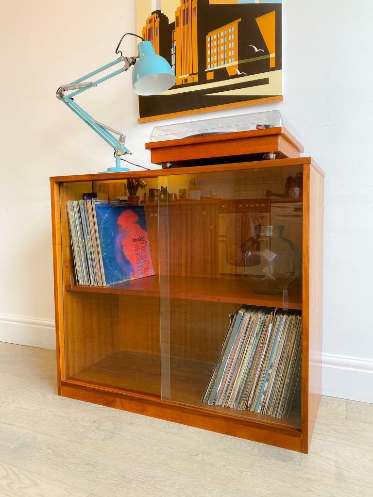 Vintage teak & glass record/lp/vinyl/display/bookcase in