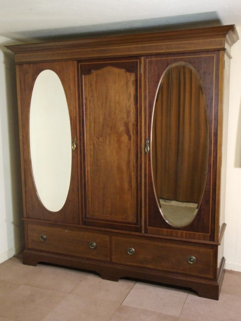 Lovely Large Antique Edwardian Inlaid Mahogany Triple Wardrobe