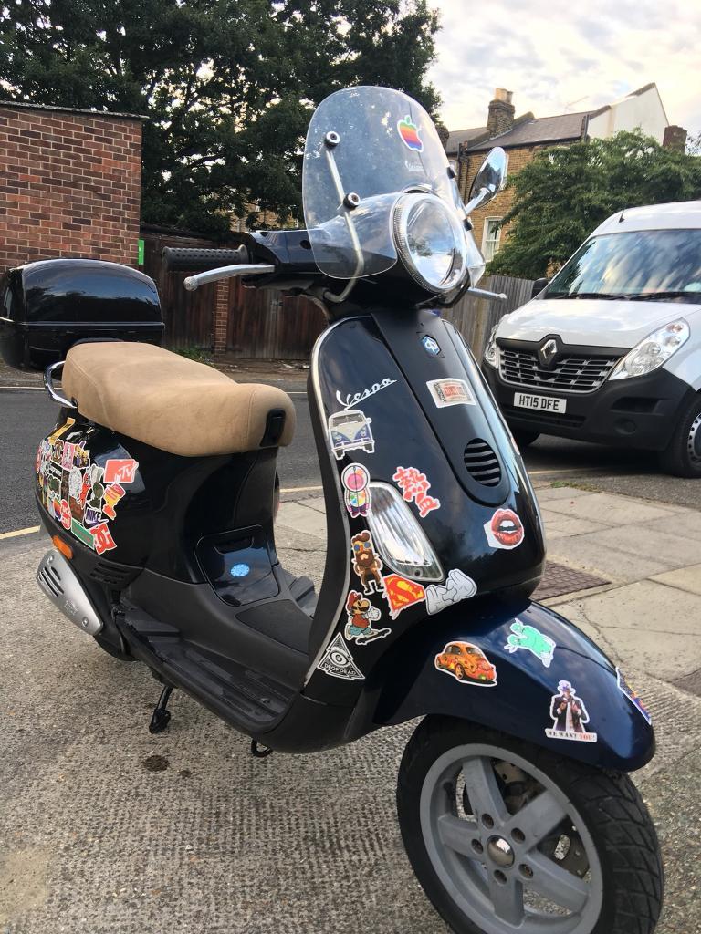 Vespa LX 50 2009 £750