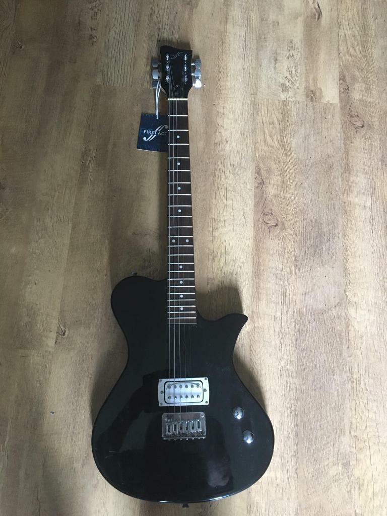 first act electric guitar in Cardonald, Glasgow Gumtree