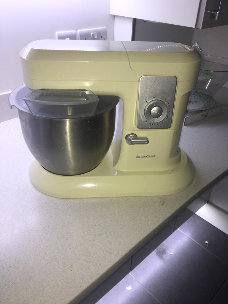 Cake mixer in Sarisbury Green, Hampshire Gumtree