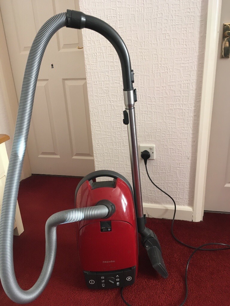 Miele S381 hoover red used in Northampton, Northamptonshire Gumtree