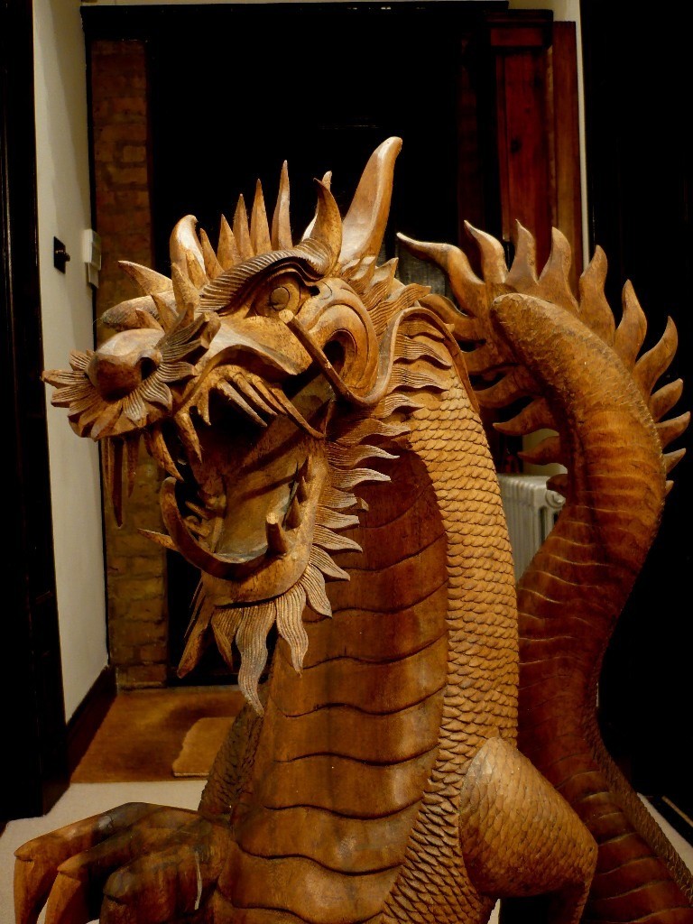LARGE OLD CARVED WOODEN DRAGON. GREAT 4 DISPLAY SHOP RESTAURANT GAME OF