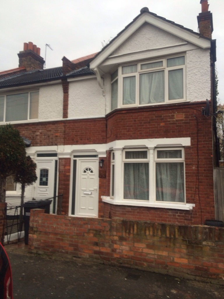 Find 3 Bedroom Houses For Sale In South West London Zoopla