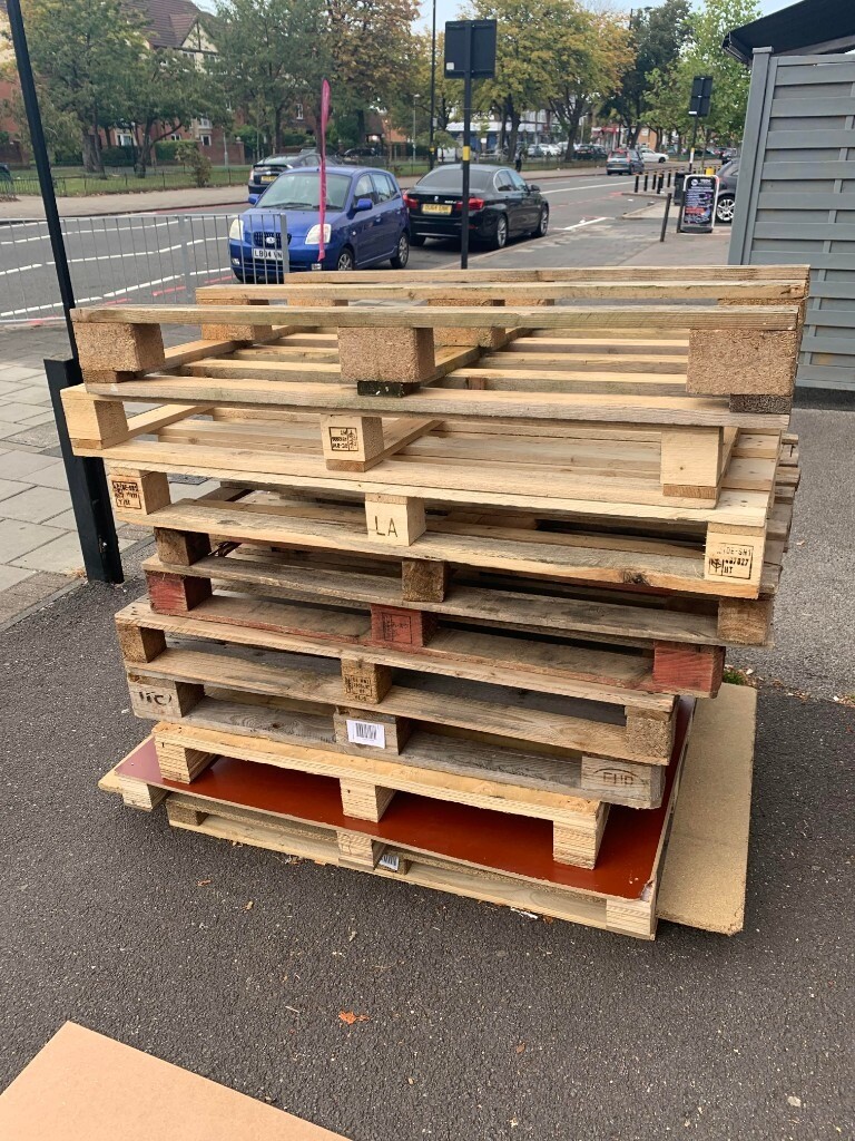 FREE PALLETS COLLECTION ONLY !! in Hall Green, West Midlands Gumtree