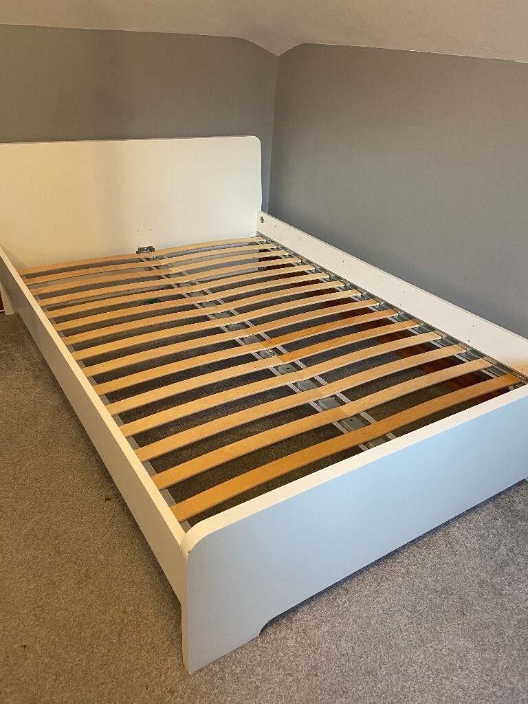 Ikea ASKVOLL Bed frame, white, Leirsund, Standard Double in Barton on