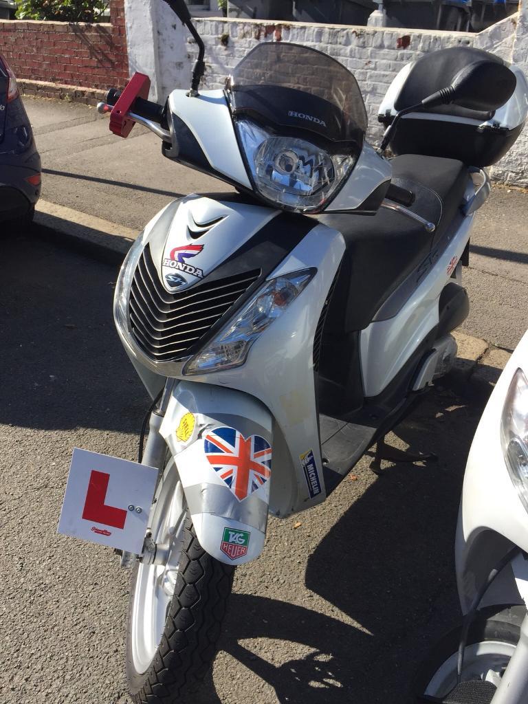 Honda SH 125 2011 Low Miles £1350