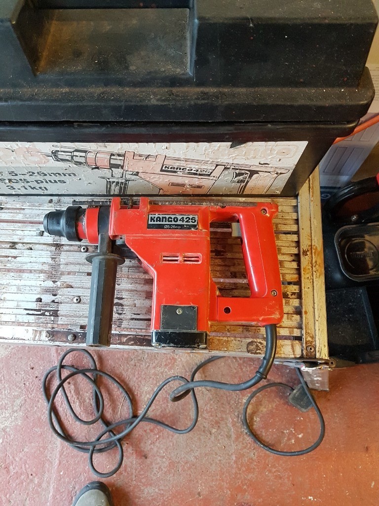 Kango 426 Rotary hammer drill. SDS Plus 240V. Original hard carry case