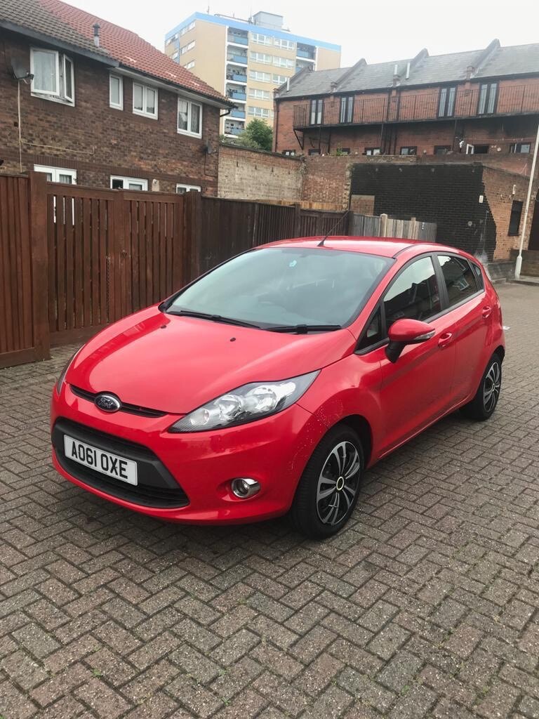 FORD FIESTA 2011 MANUAL 1.25 LITRE PETROL in Chadwell Heath, London
