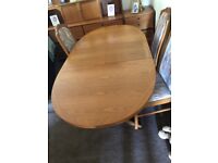 Oak extendable Dining Table and 4 chairs 