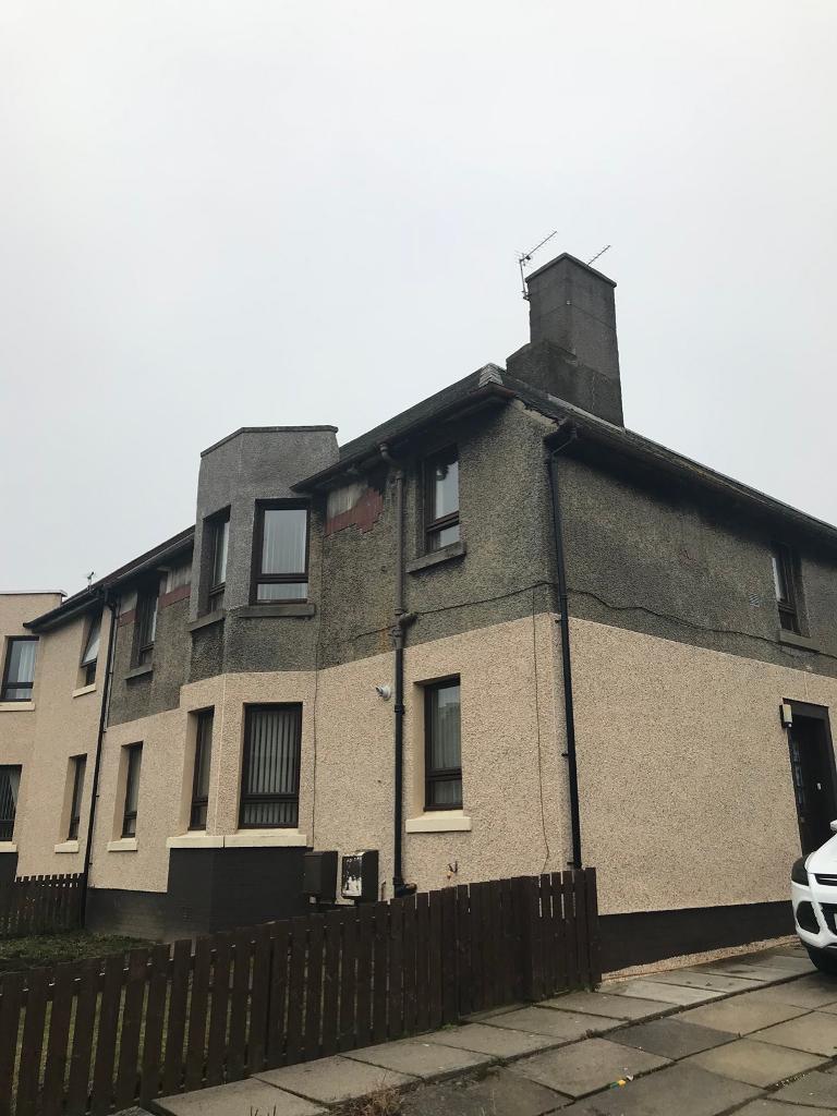 3 Bedroom upper flat located in a quiet residential area in Whitburn