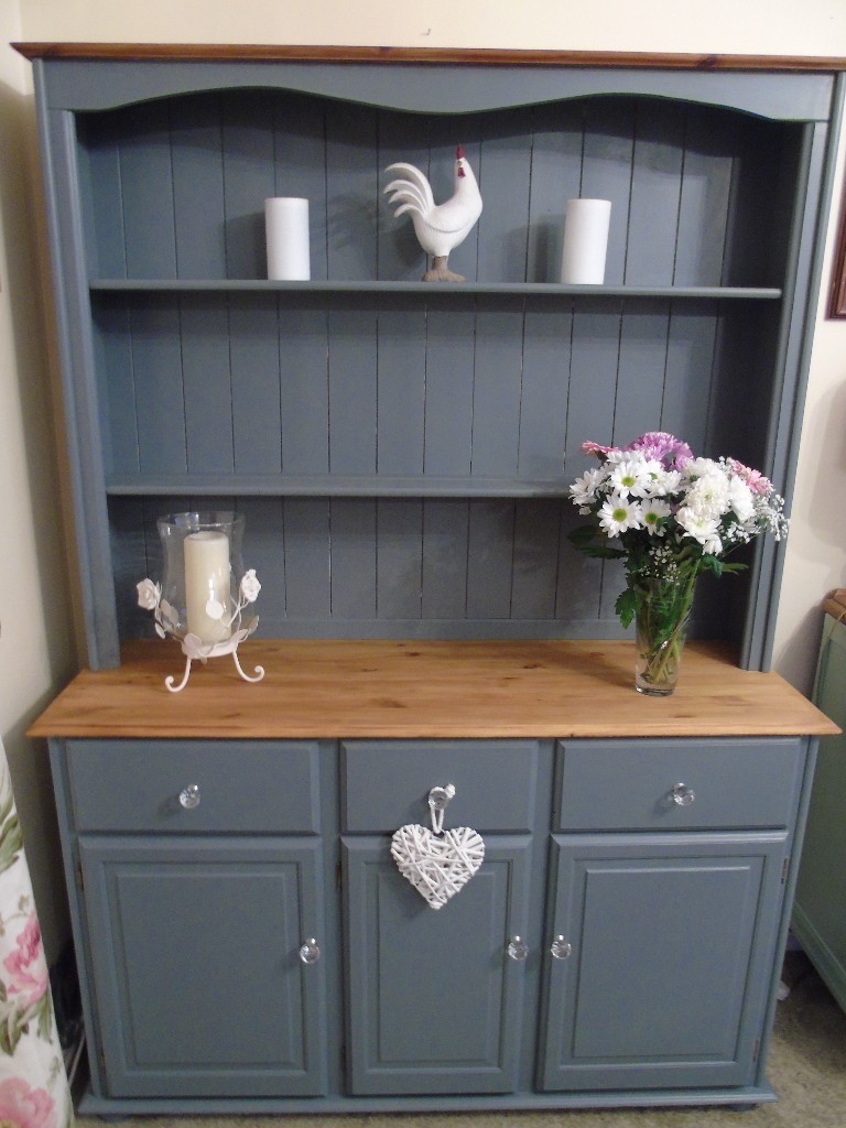 ATTRACTIVE SOLID PINE WELSH DRESSER DARK GREY CRYSTAL STYLE HANDLES