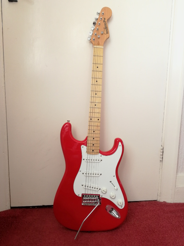 Session Pro Electric Guitar (Stratocaster copy) VGC in Hull, East Yorkshire Gumtree