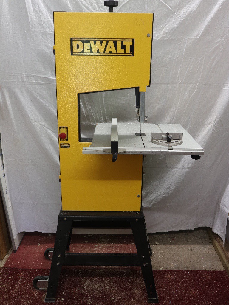 Dewalt DW876 Two Speed Bandsaw in StratforduponAvon, Warwickshire
