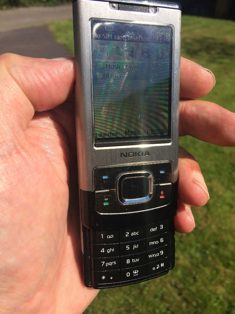 NOKIA 6500 SLIDE 3G MOBILE PHONE 3 NETWORK in Mold, Flintshire