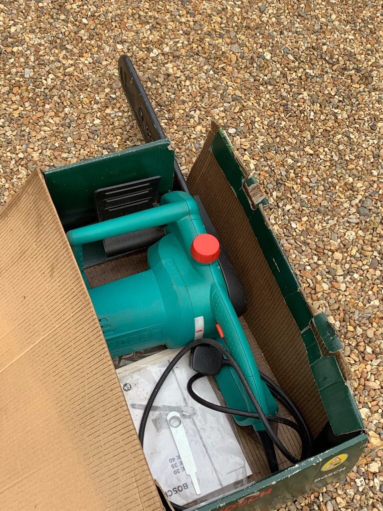 Bosch Electric Chain Saw AKE 40