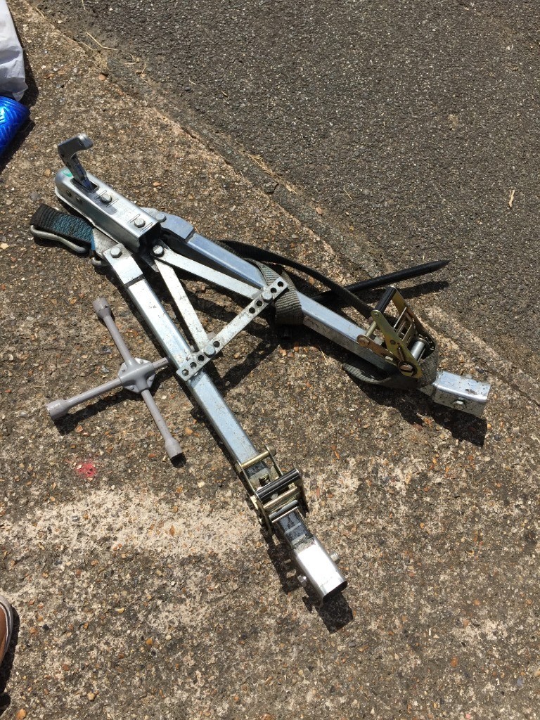 SOLO SINGLE PERSON USE RECOVERY A FRAME TOWING DOLLY TRAILER TOW BAR