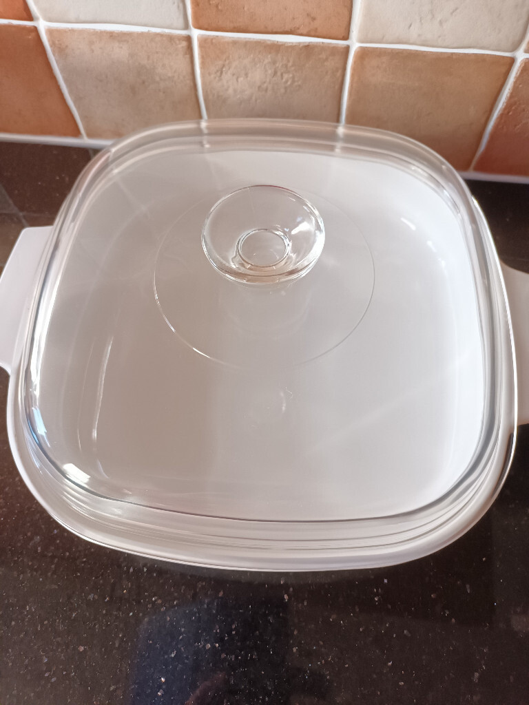 Vintage Corning Ware Microwave White Covered Browning Dish & Lid in