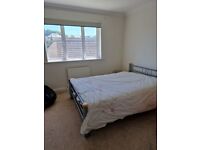 Double Room to Rent in Poole