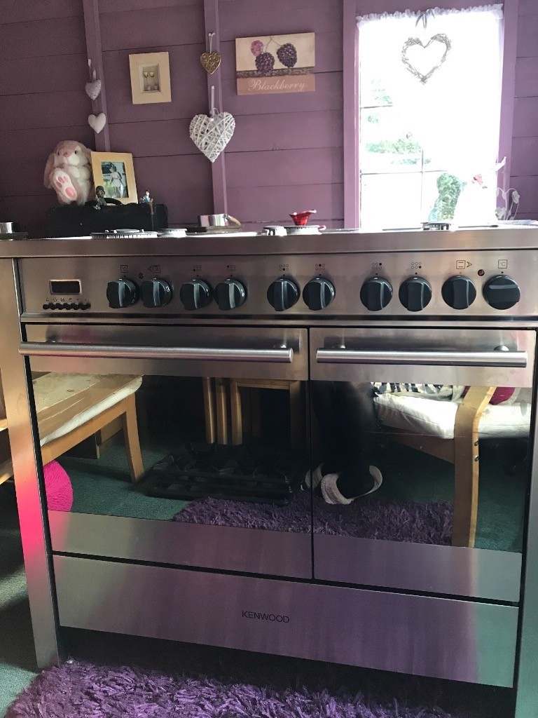 Dual fuel free standing range cooker . Kenwood 100 wide two oven and