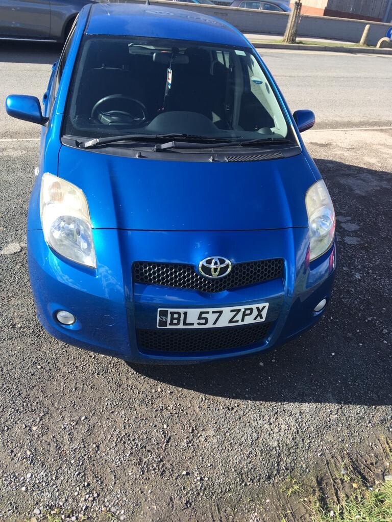 2008 BLUE TOYOTA YARIS 1.8 SR, LOW MILEAGE FULL SERVICE HISTORY in Seacroft, West Yorkshire