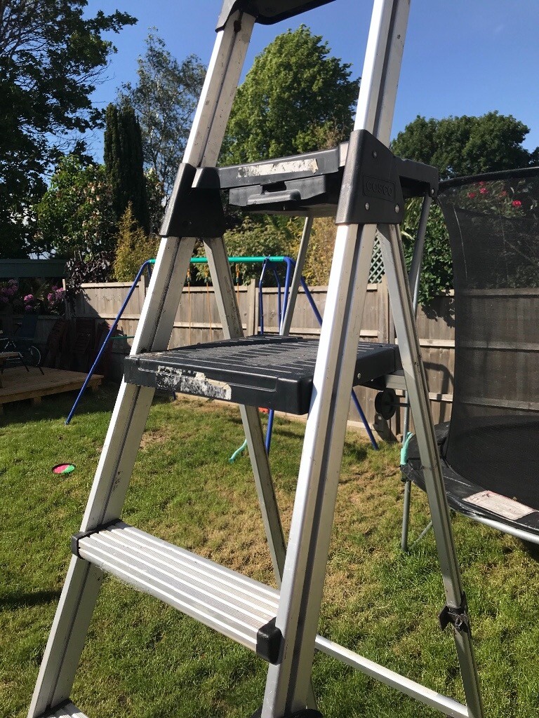 7ft step ladders ideal for a painter and decorator and great condition
