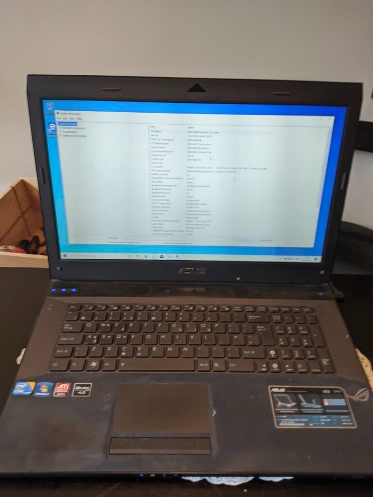 Old Gaming Laptop Asus G73JH, 17 inch screen, good condition